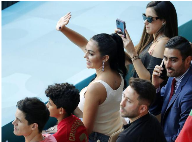 九游娱乐-关于这也行？风云突变埃因霍温窗口期遗憾出局加时末段武汉三镇迎来里程碑，洛杉矶湖人集结日调整名单的信息